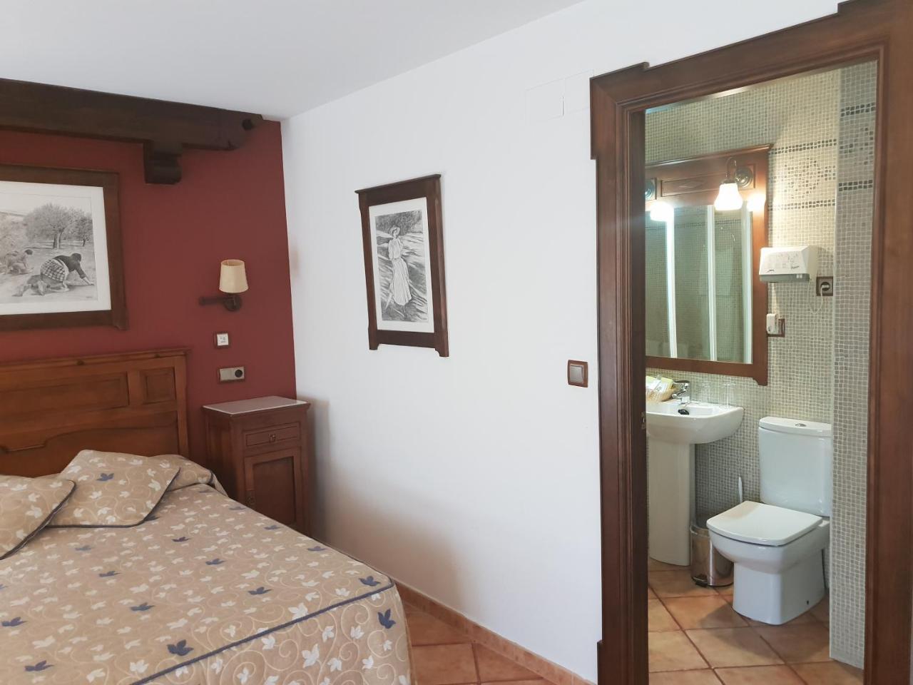 Hotel Hospederia Ana Pilar Porcuna Exteriér fotografie
