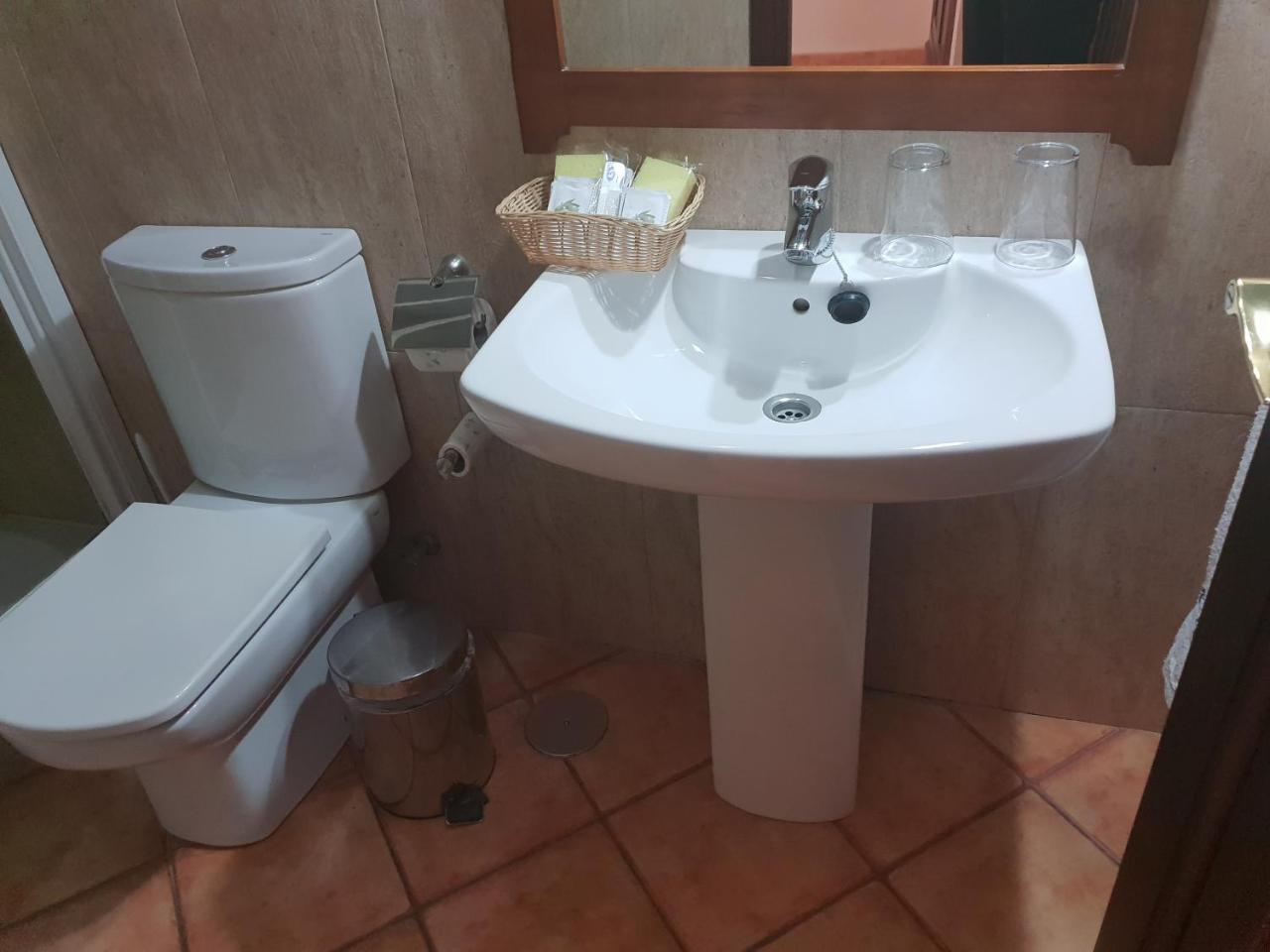 Hotel Hospederia Ana Pilar Porcuna Exteriér fotografie