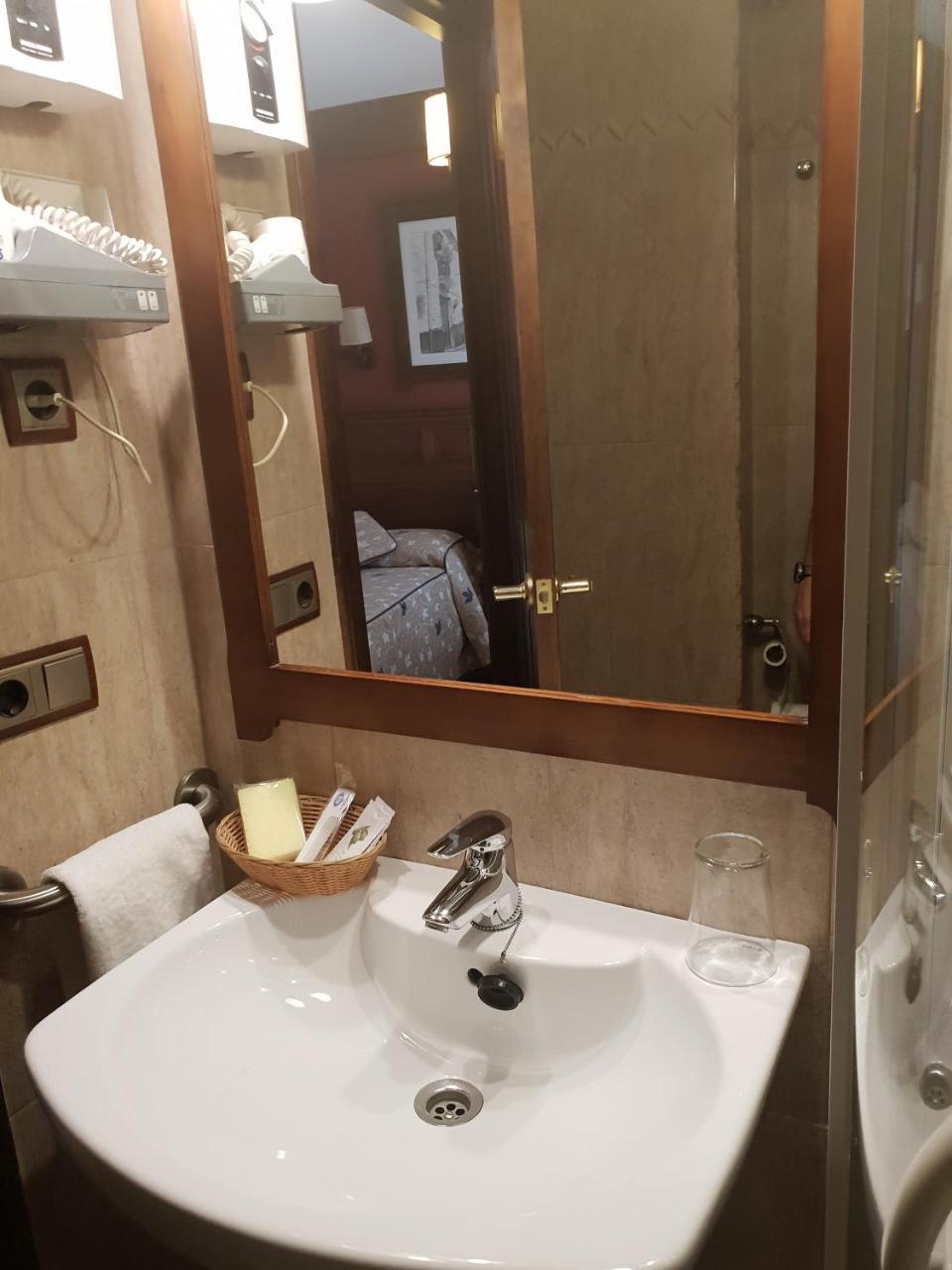 Hotel Hospederia Ana Pilar Porcuna Exteriér fotografie